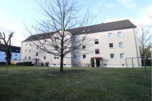 Vorderansicht Wohnhaus PROVISIONSFREI!!! Schicke Renditewohnung in zentrumsnaher Lage
