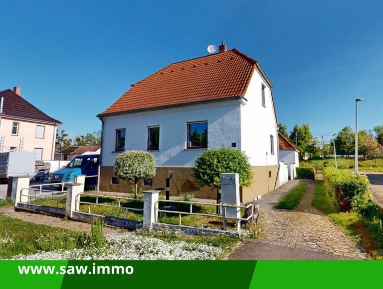 EFH in Aken Verkauf Stra�enansicht Aken Einfamilienhaus Ohne K�uferprovision!!! Freistehendes Einfamilienhaus mit viel Potenzial