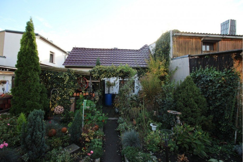 Blick auf Hintergeb�ude Reihenmittelhaus K�then