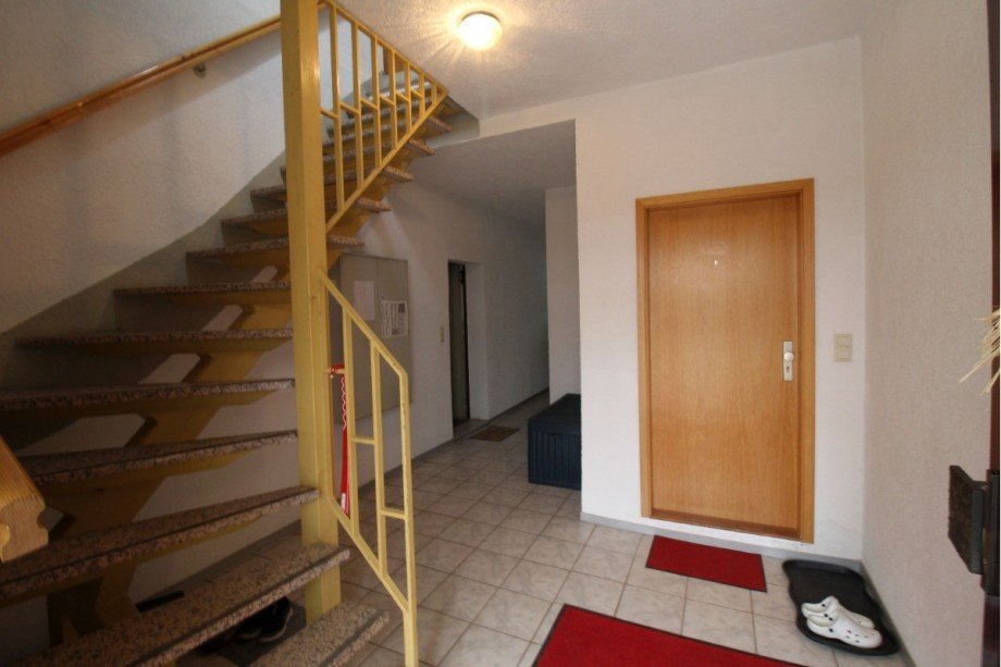 Hausflur Mehrfamilienhaus S�dliches Anhalt OT Reinsdorf