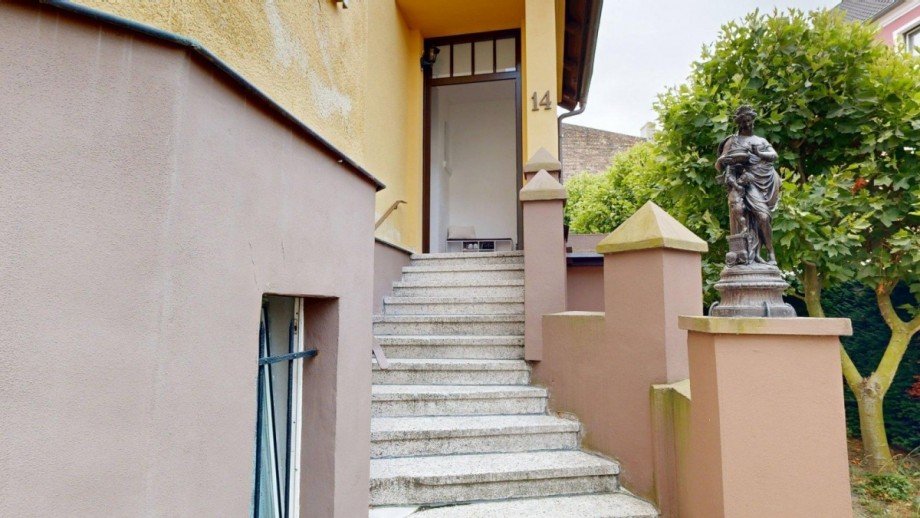 Hauseingang Villa K�then