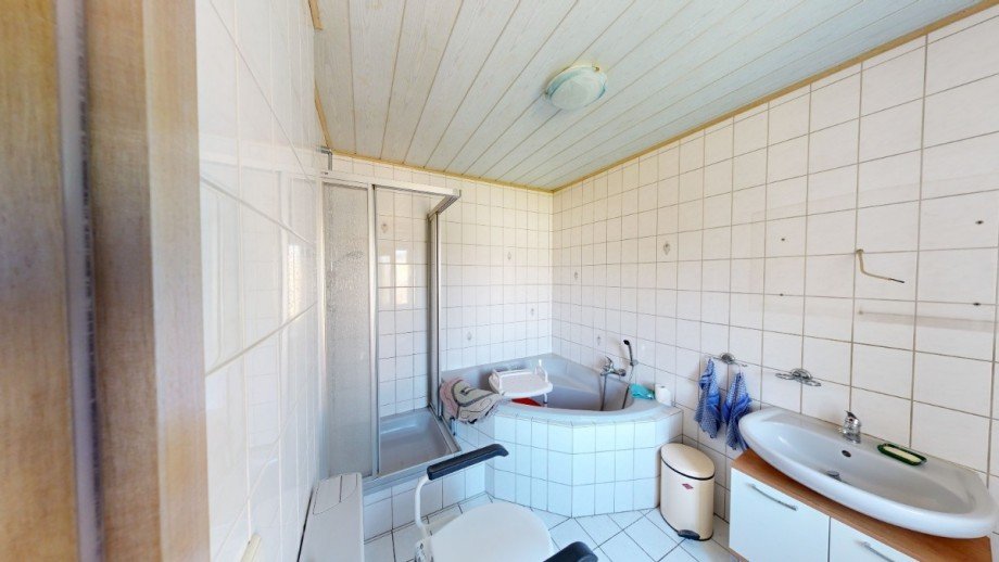 Badezimmer Reihenendhaus K�nnern