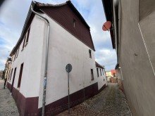 Seitenansicht Ohne K�uferprovision!!! Stattliches Wohnhaus mit viel Platz und zus�tzlicher Mieteinnahme