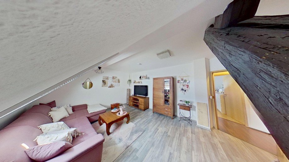 Wohnzimmer Dachgeschosswohnung S�dliches Anhalt -G�rzig OT Reinsdorf