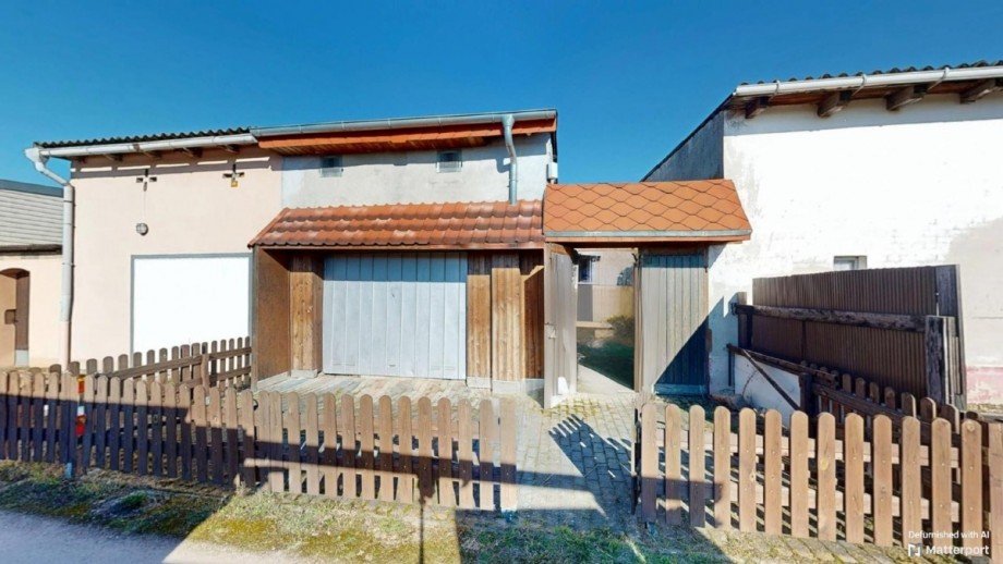 Blick auf Garage Reihenmittelhaus Gro�badegast