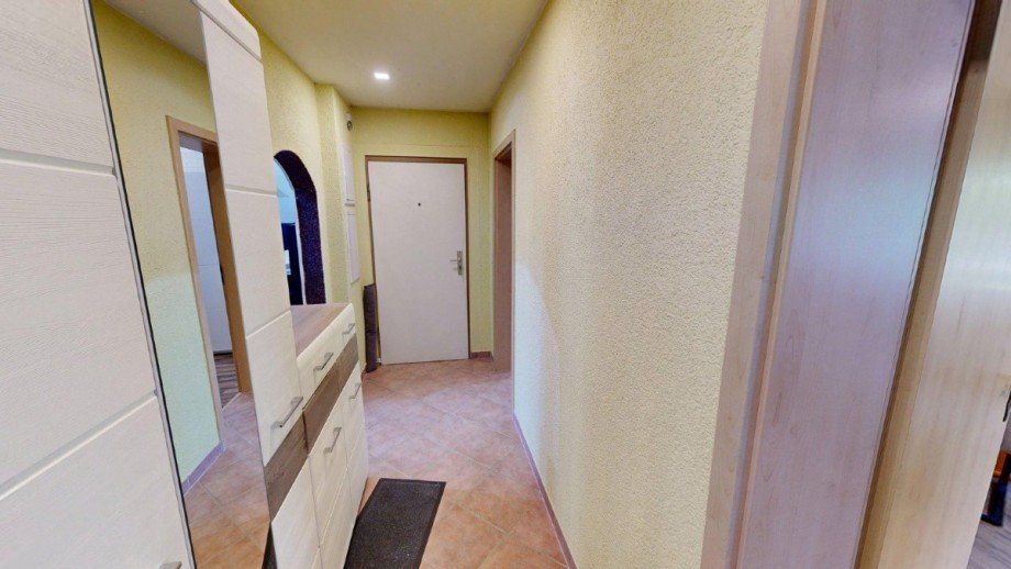 Flur Etagenwohnung K�then