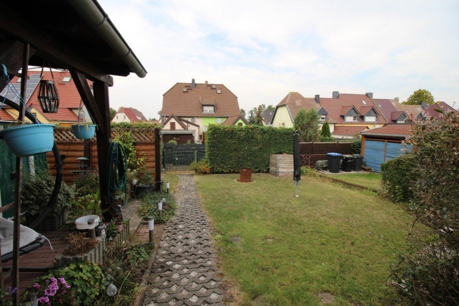 Blick in den Garten Reihenmittelhaus Osternienburger Land