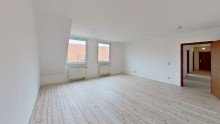 Wohnzimmer Helle, moderne 2-Raum-Wohnung im Zentrum von K�then