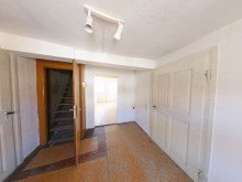 Aufgang zum Boden Kleine, niedliche Wohnung mit gro�em Garten auf dem Lande