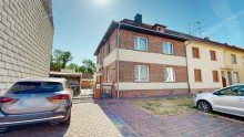 Vorderansicht Ohne K�uferprovision!!! Familien(t)r�ume unter einem Dach ? mit Garten zum Verlieben