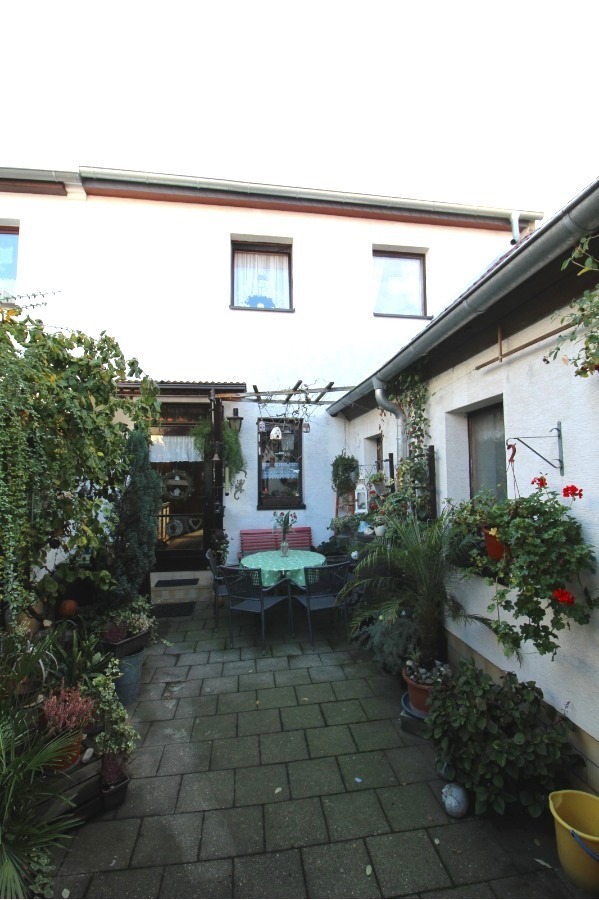 R�ckansicht Wohnhaus Reihenmittelhaus K�then