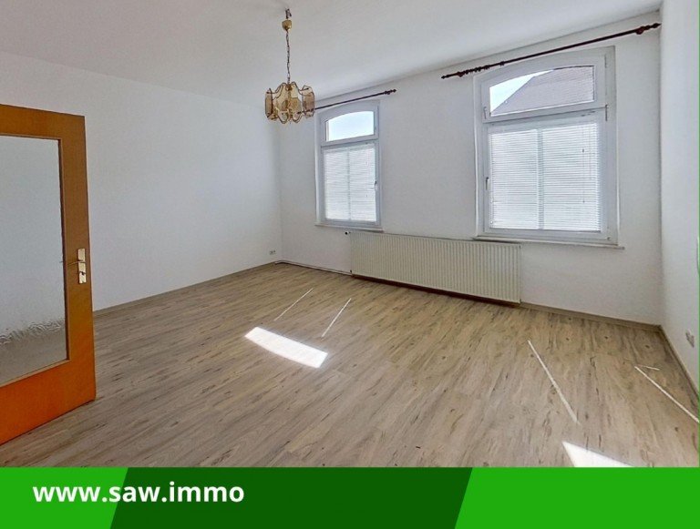Wohnzimmer K�then/ Anhalt Etagenwohnung Gro�z�gige 2-Raum-Wohnung in zentraler Lage