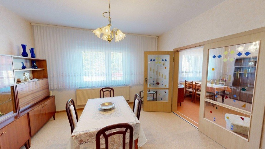 Esszimmer Doppelhaush�lfte Scheuder