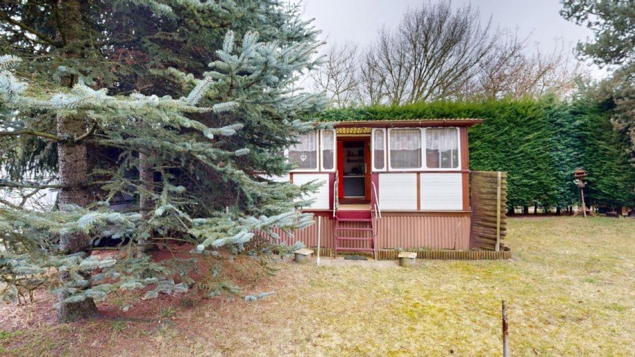 Blick auf Wohnwagen Haus Micheln