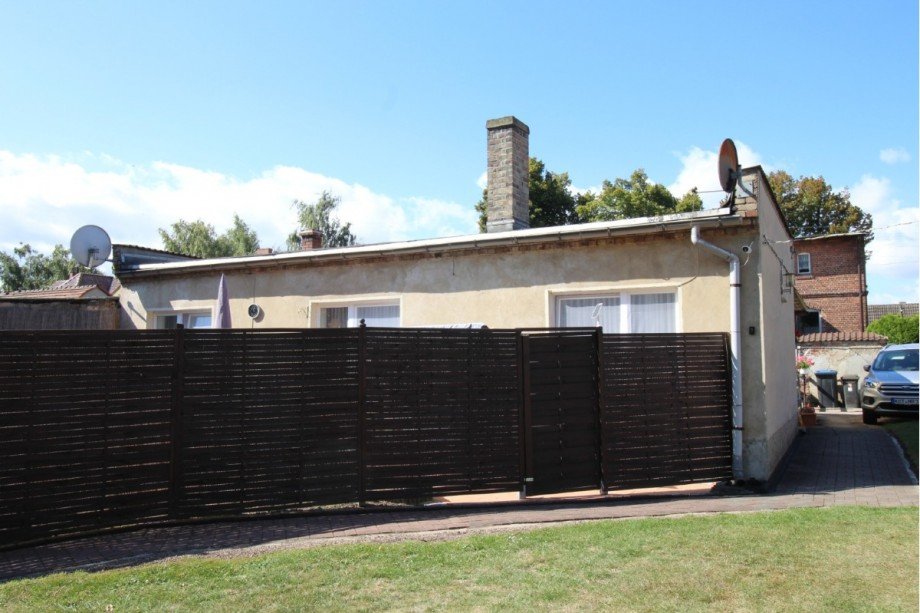 R�ckansicht EFH Mehrfamilienhaus S�dliches Anhalt