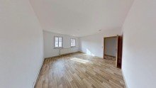 Wohnzimmer Helle 2-Raum DG-Wohnung sucht neuen Mieter