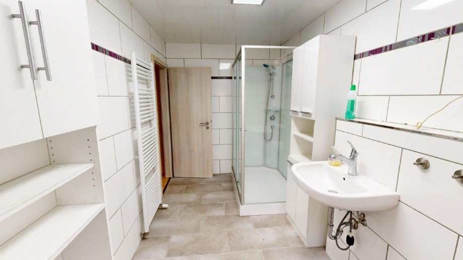 Badezimmer EG Einfamilienhaus K�nnern