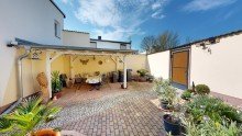 Sitzbereich Hof OHNE K�UFERPROVISION!!! Schickes Einfamilienhaus im Bungalowstil im l�ndlichen Raum