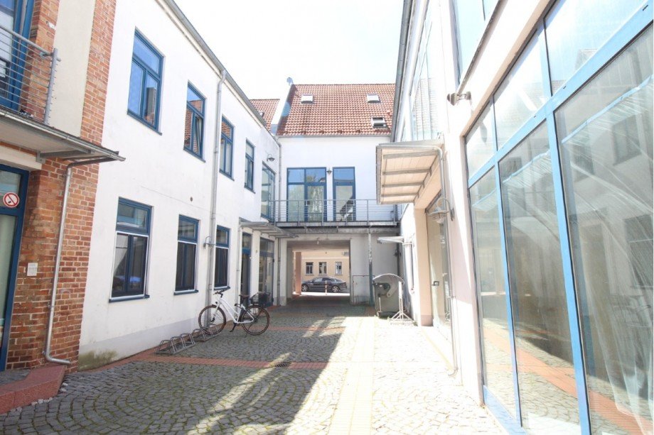 Innenhof Etagenwohnung K�then