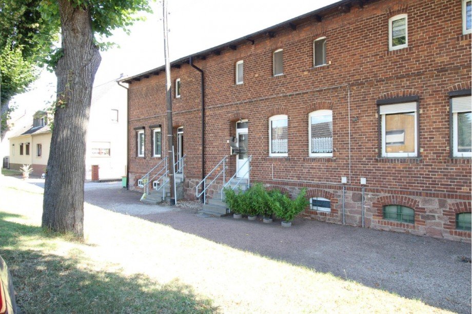 Reihenh�user stra�enseitig Mehrfamilienhaus S�dliches Anhalt