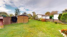 Blick in Garten Ohne K�uferprovision!!! Neuwertiger Bungalow am L�bitzsee mit eigenem Steg