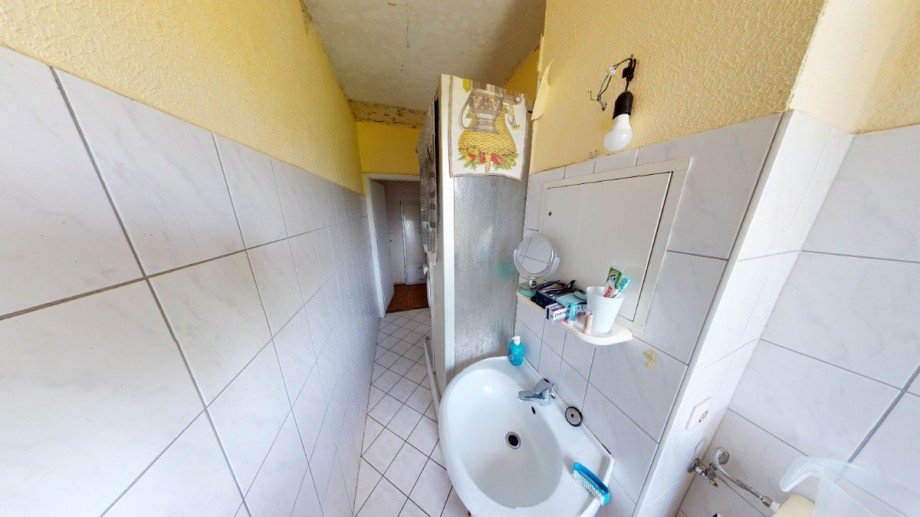 Bad Etagenwohnung K�then