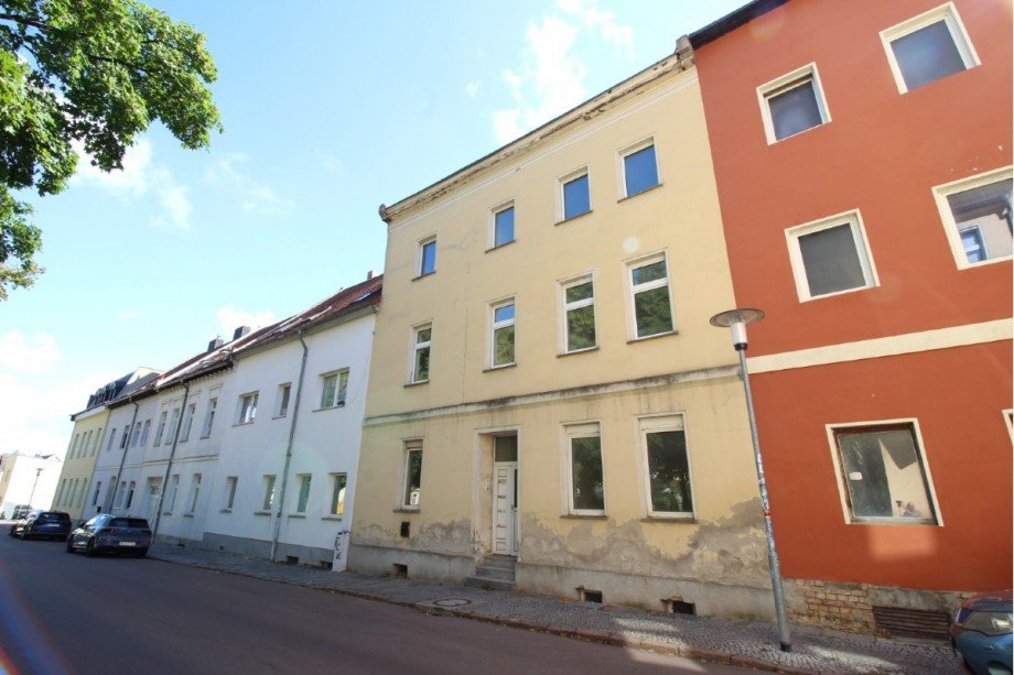 Vorderansicht Mehrfamilienhaus K�then