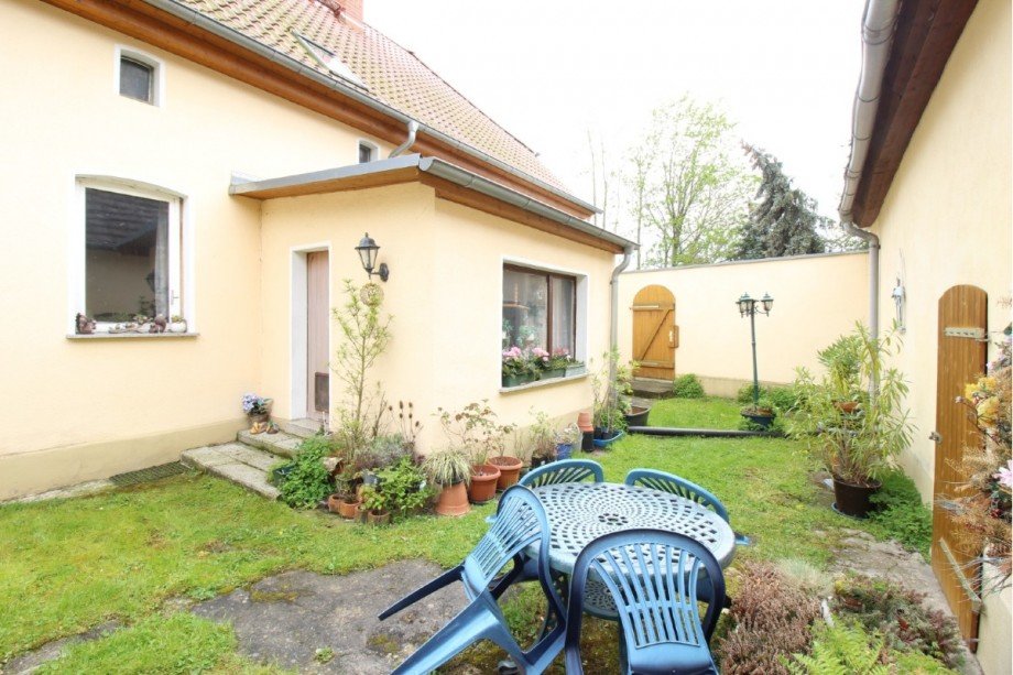 Innenhof Einfamilienhaus Gro�badegast