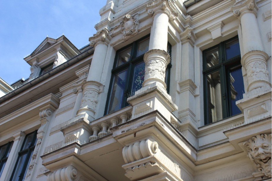 Wundersch�ne Stuckfassade Wohn- / Gesch�ftshaus K�then