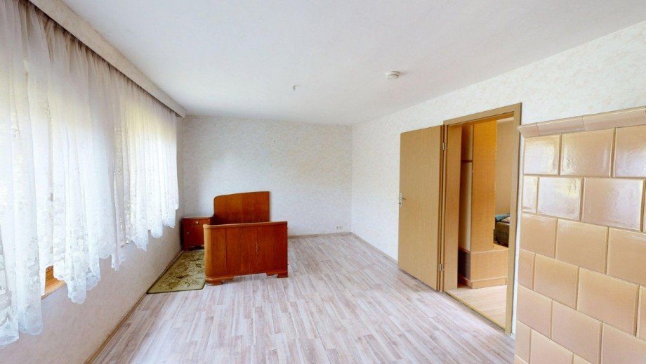 Bauerngehoft-Zum-Kleinen-Preis-06242025_080227 Bauernhaus Aken