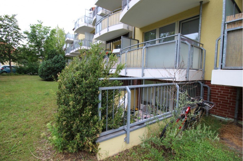 Blick auf Terrasse Souterrainwohnung K�then/ Anhalt