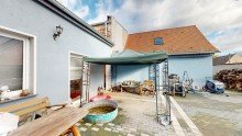 Innenhof Ohne K�uferprovision! Komplett saniertes Einfamilienhaus mit gro�em Grundst�ck-Pferdehaltung m�glich