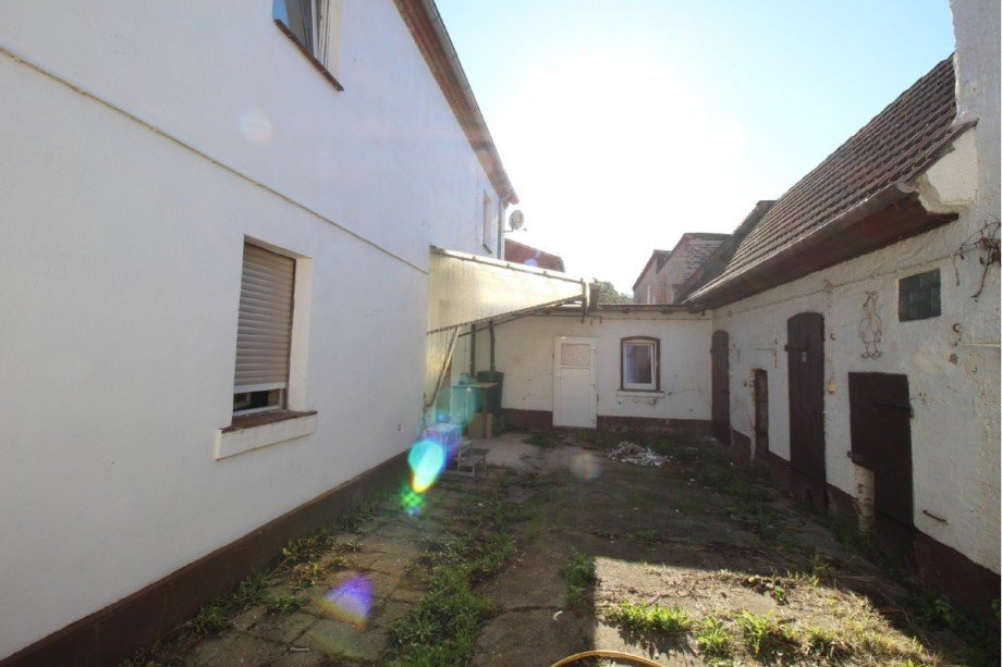 Blick in Innenhof Einfamilienhaus K�then