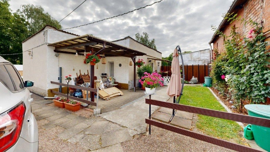 EFH in 2.Reihe Mehrfamilienhaus S�dliches Anhalt