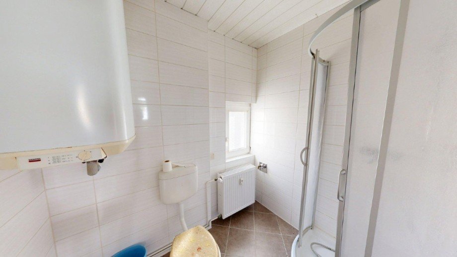 Bad in WE im EG Mehrfamilienhaus Aken