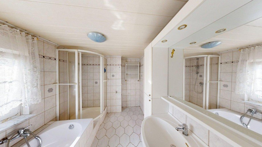 Badezimmer DG Zweifamilienhaus S�dliches Anhalt