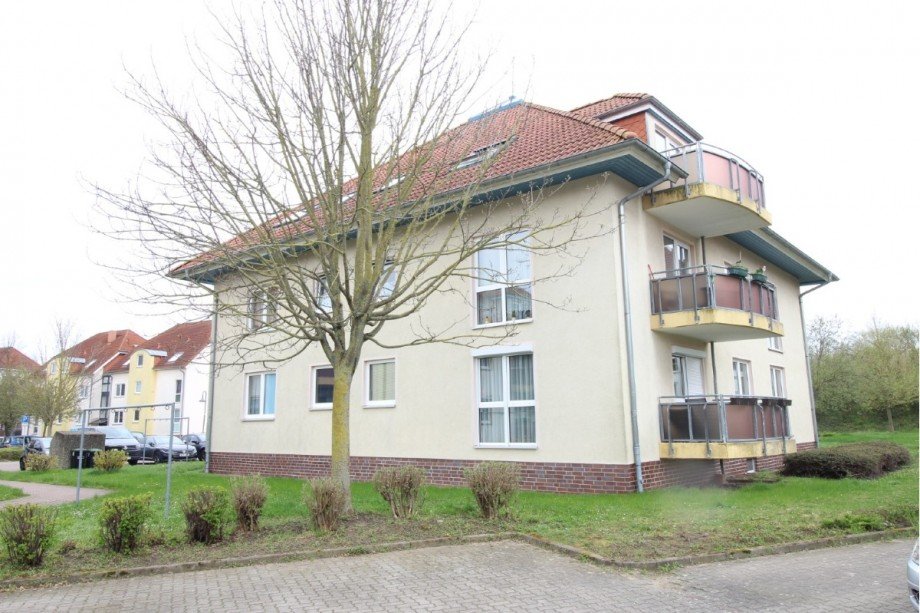 Seitenansicht Wohnhaus Erdgeschosswohnung K�then