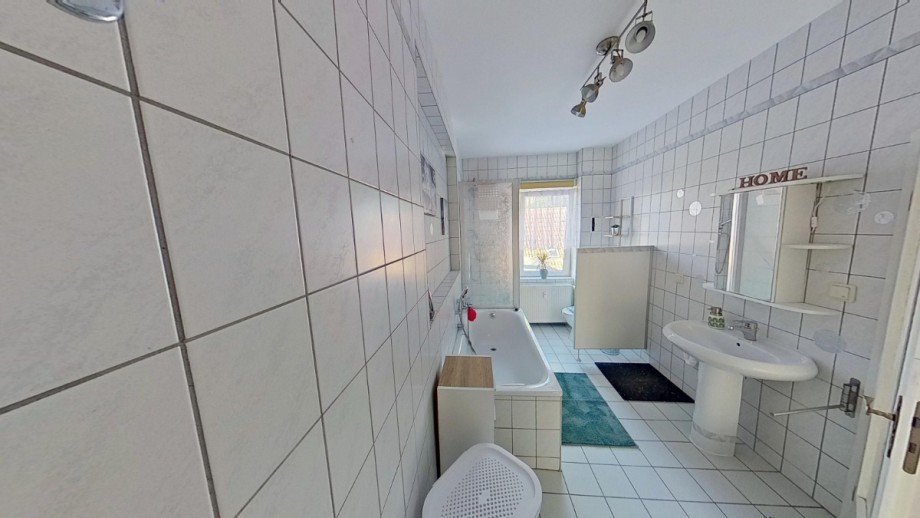 Badezimmer Etagenwohnung K�then/ Anhalt