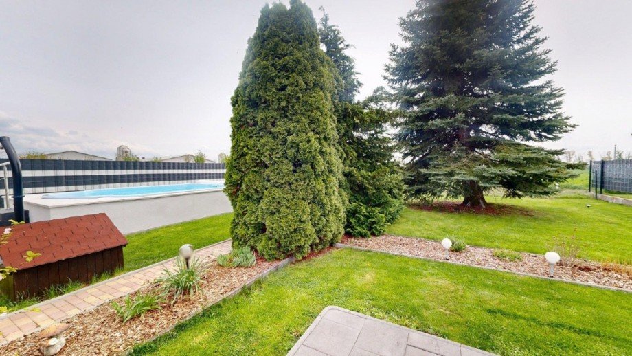 Blick in den Garten Einfamilienhaus K�then