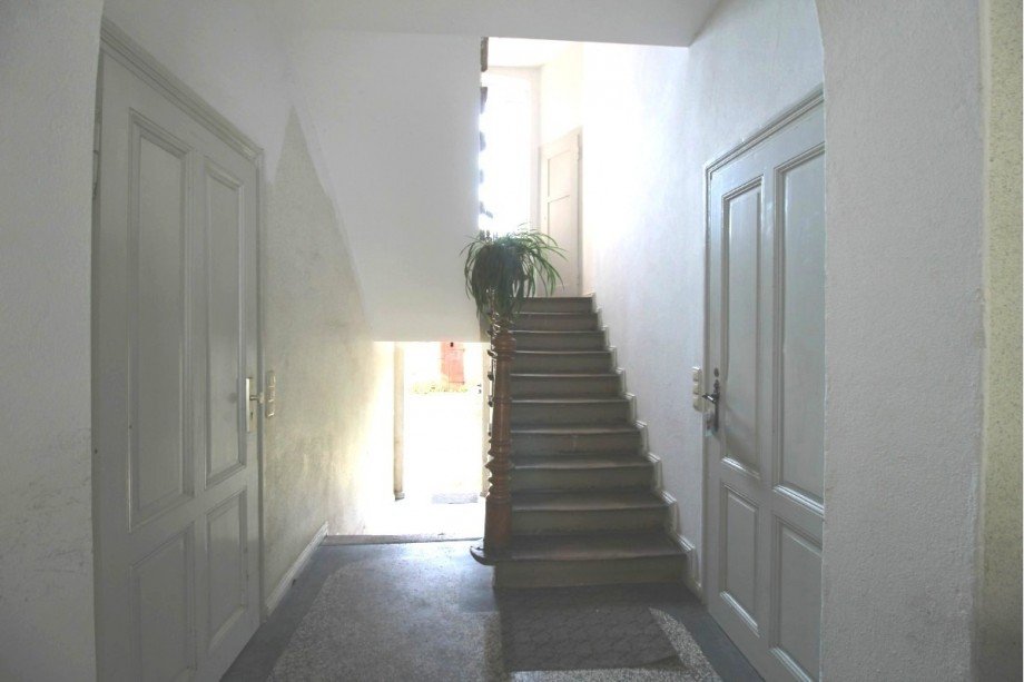 Blick in Hausflur Reihenmittelhaus K�then