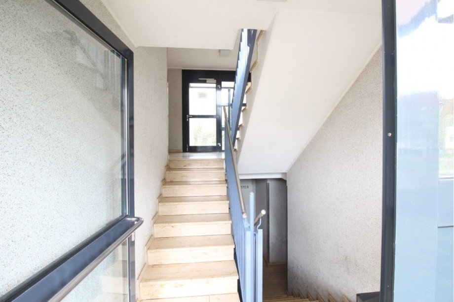 Hausflur Dachgeschosswohnung K�then