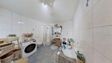 Badezimmer Wundersch�ne 2-Raum-Wohnung mit Balkon im Herzen von K�then