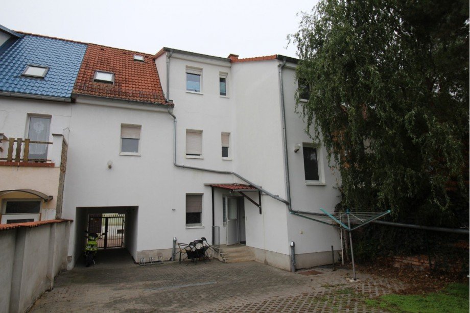 R�ckansicht Mehrfamilienhaus K�then
