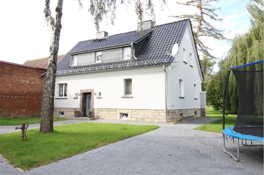 Wohnhaus in Cr�chern Einfamilienhaus Bernburg