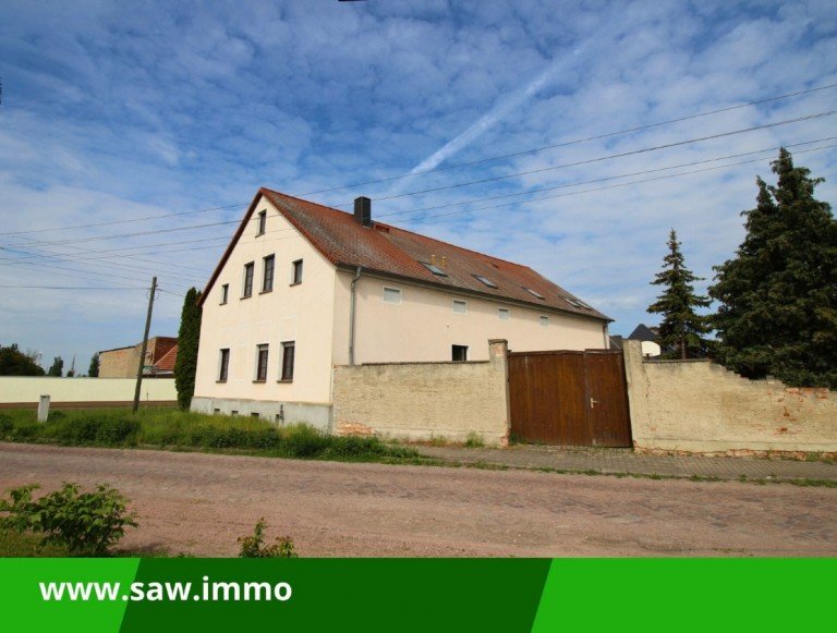 Zweifamilienhaus in Dornbock Verkauf Dornbock Zweifamilienhaus Ohne K�uferprovision!!! Gro�es Platzangebot und ideal f�r den Handwerker