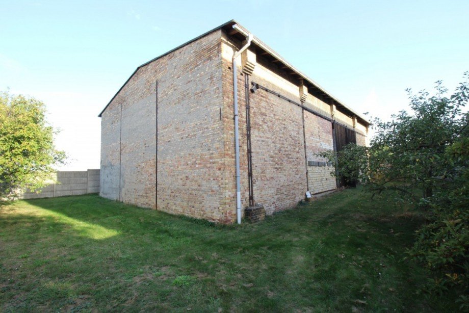 Halle f�r vielf�ltige Zwecke Einfamilienhaus Fra�dorf