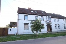 Vorderansicht Ohne K�uferprovision! Interessantes Mehrfamilienhaus zur Eigennutzung oder Geldanlage