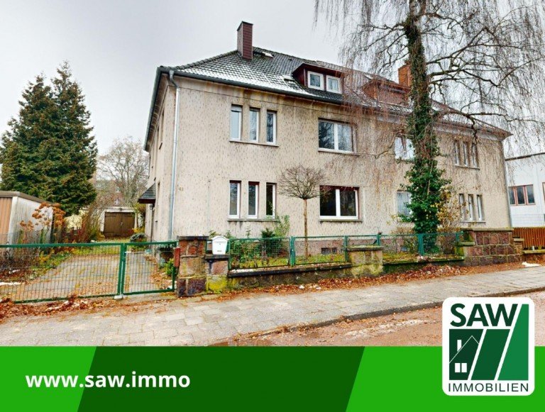 Vorderansicht Wohnhaus K�then Doppelhaush�lfte Ohne K�uferprovision! Platz f�r 2 Familien und den Ziethebusch vor der T�r
