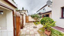 Hof mit Nebengelass Ohne K�uferprovision! Schicke Doppelhaush�lfte in ruhiger Wohnsiedlung
