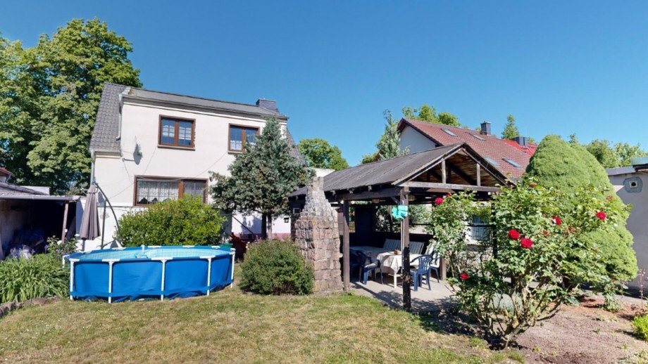 R�ckansicht Wohnhaus Einfamilienhaus K�then